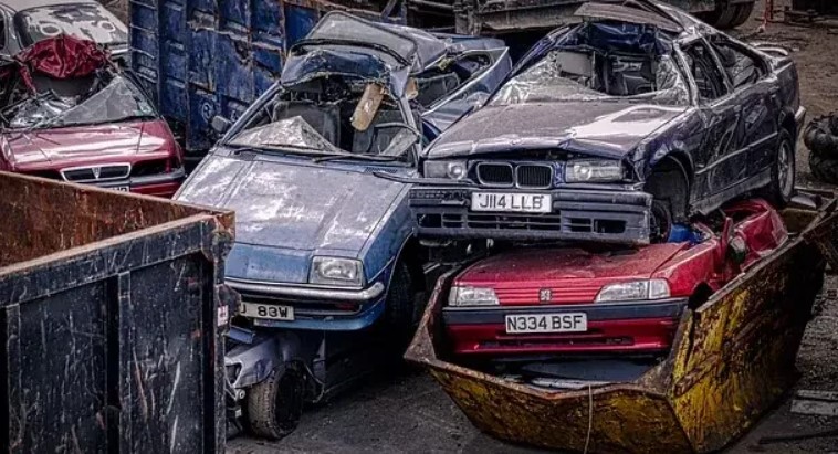 Selain Daftar Harga Mobil Bekas, Perhatikan Hal Lain Saat Membeli Mobil Bekas