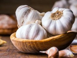 Apa Manfaat Bawang Putih? Simak 7 Khasiat Kesehatan Ini